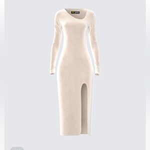 Finesse | NWT women’s size medium | ivory velvet long sleeve midi dress